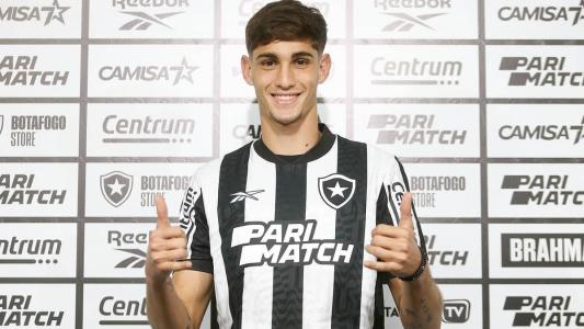 Valentín Adamo, centroavante de 21 anos e 1,93m, é o novo reforço uruguaio do Botafogo