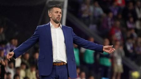 Valladolid, de Pezzolano, foi rebaixado no Campeonato Espanhol