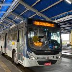 Usuários de ônibus reclamam de valor cobrado para linhas alimentadoras: 'pagar R$ 4,20 para transitar dentro do bairro'
