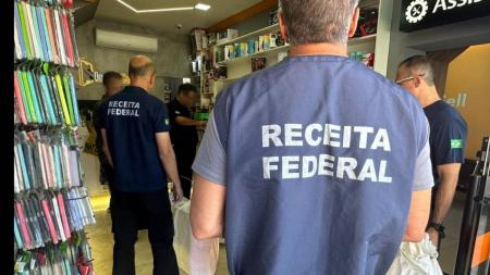 Valor dos importados ultrapassa R$ 500 mil; celulares e eletrônicos não eram homologados pela Anatel
