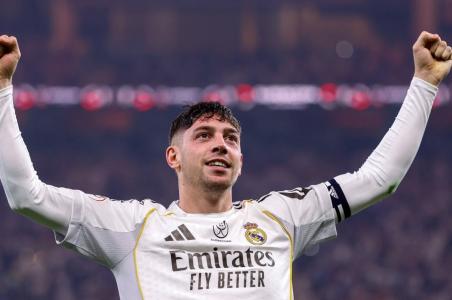 Valverde comemora gol do Real Madrid sobre o Atlético de Madrid pela Supercopa da Espanha em 2026