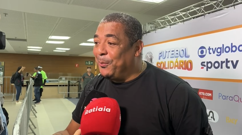 Ex-Corinthians, Vampeta reage à chegada de Cássio ao Cruzeiro