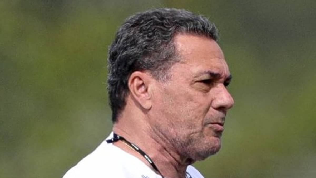 Luxemburgo escala Corinthians mexido contra o Newell’s; veja time