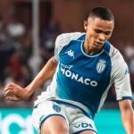Ex-Grêmio se emociona ao marcar gol na estreia do Campeonato Francês  