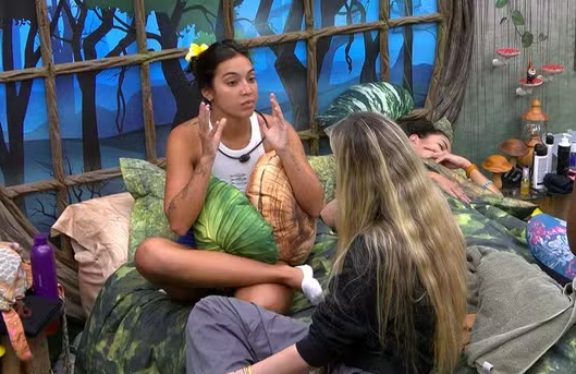 BBB 24: Yasmin fala de 'situação horrível' com Medina em conversa com Vanessa