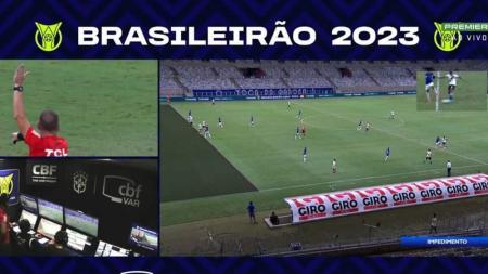 VAR precisou ser acionado para analisar lance de impedimento do Vasco