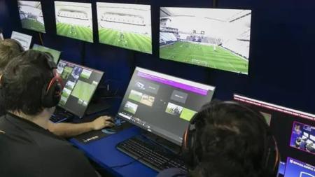 VAR tem alta aprovação da torcida brasileira, principalmente dos jovens