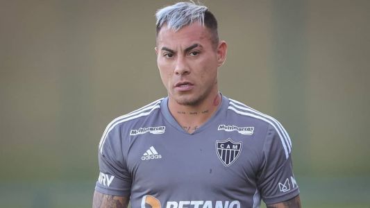 Vargas deve assumir a vaga de Paulinho no ataque atleticano