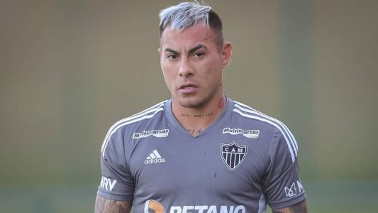 Vargas deve assumir a vaga de Paulinho no ataque atleticano