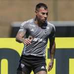 Vasco inicia conversas por contratação de atacante Vargas, do Atlético