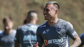 Vargas será titular do Atlético na partida deste sábado contra o Juventude