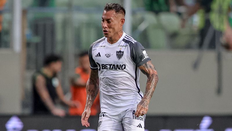 Entenda por que o Fortaleza está pessimista em negociação com Vargas, do Atlético