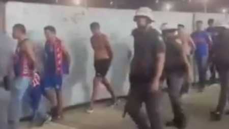 Vários torcedores foram detidos após a briga