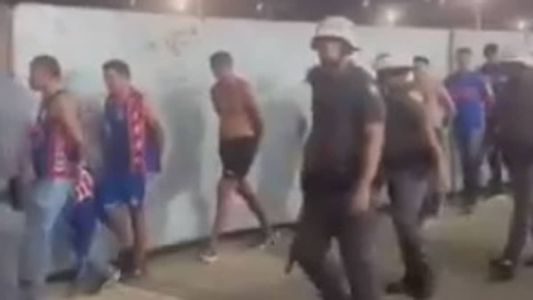 Vários torcedores foram detidos após a briga