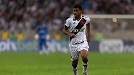Vasco busca acordo por dívida com Andrey Santos