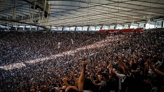 Vasco consegue liminar e mandará partida contra o Atlético no Maracanã