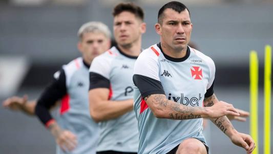 Vasco e Athletico se enfrentam no Brasileirão