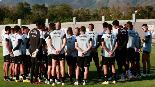 Vasco está na busca de reforços para a sequência da temporada