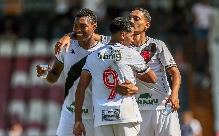 Vasco tropeça no Macapá em estreia na Copa São Paulo