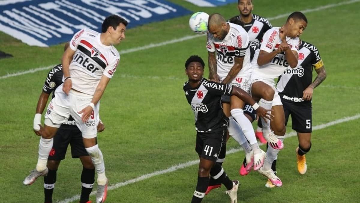 Torcida do Vasco esgota ingressos do setor visitante do Morumbi