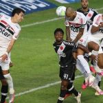 Torcida do Vasco esgota ingressos do setor visitante do Morumbi
