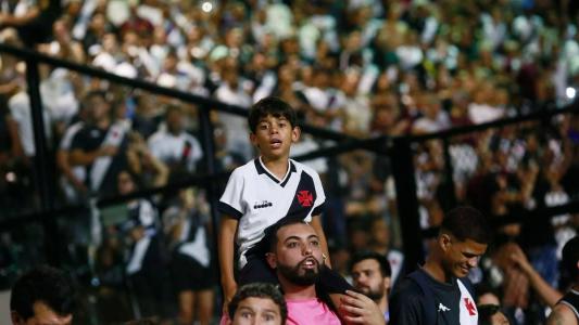 Vasco quer a torcida de volta em São Januário
