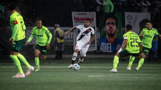 Vasco teve gol anulado no confronto com o Palmeiras, que gerou revolta