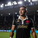 Em casa no Rio, Payet se derrete por torcida do Vasco: 'Paixão irracional'