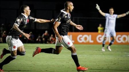 Vasco venceu Botafogo por 1 a 0 nesta segunda-feira (6)