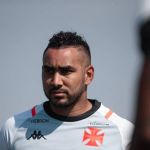 Astro francês vê Dimitri Payet como inspiração para jovens do Vasco