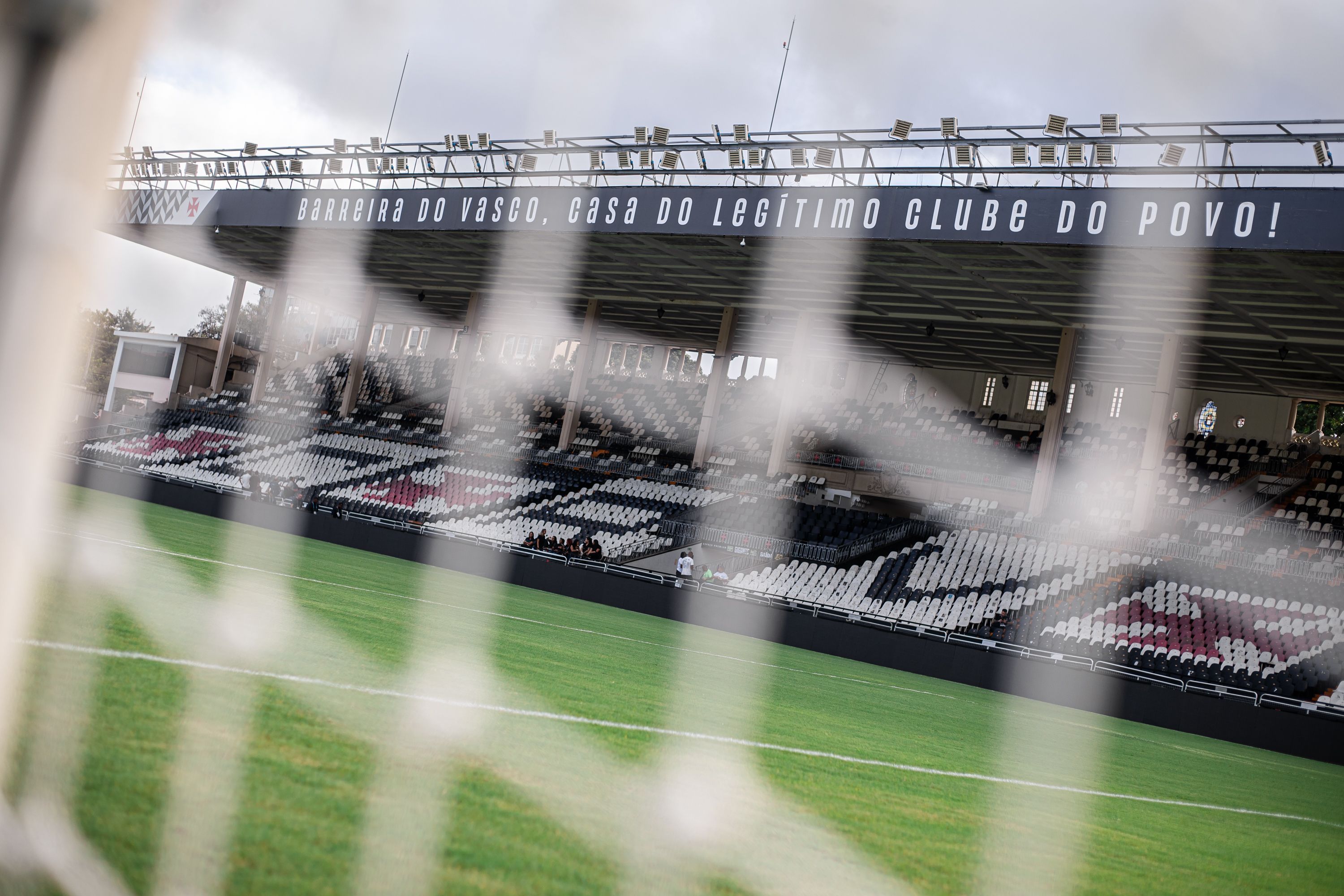 Vasco está escalado para enfrentar o Madureira pelo Campeonato Carioca; veja