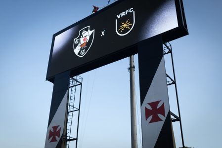 Vasco e Volta Redonda se enfrentam em São Januário