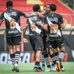 Vasco vence a primeira na Copinha e segue vivo na luta pela classificação