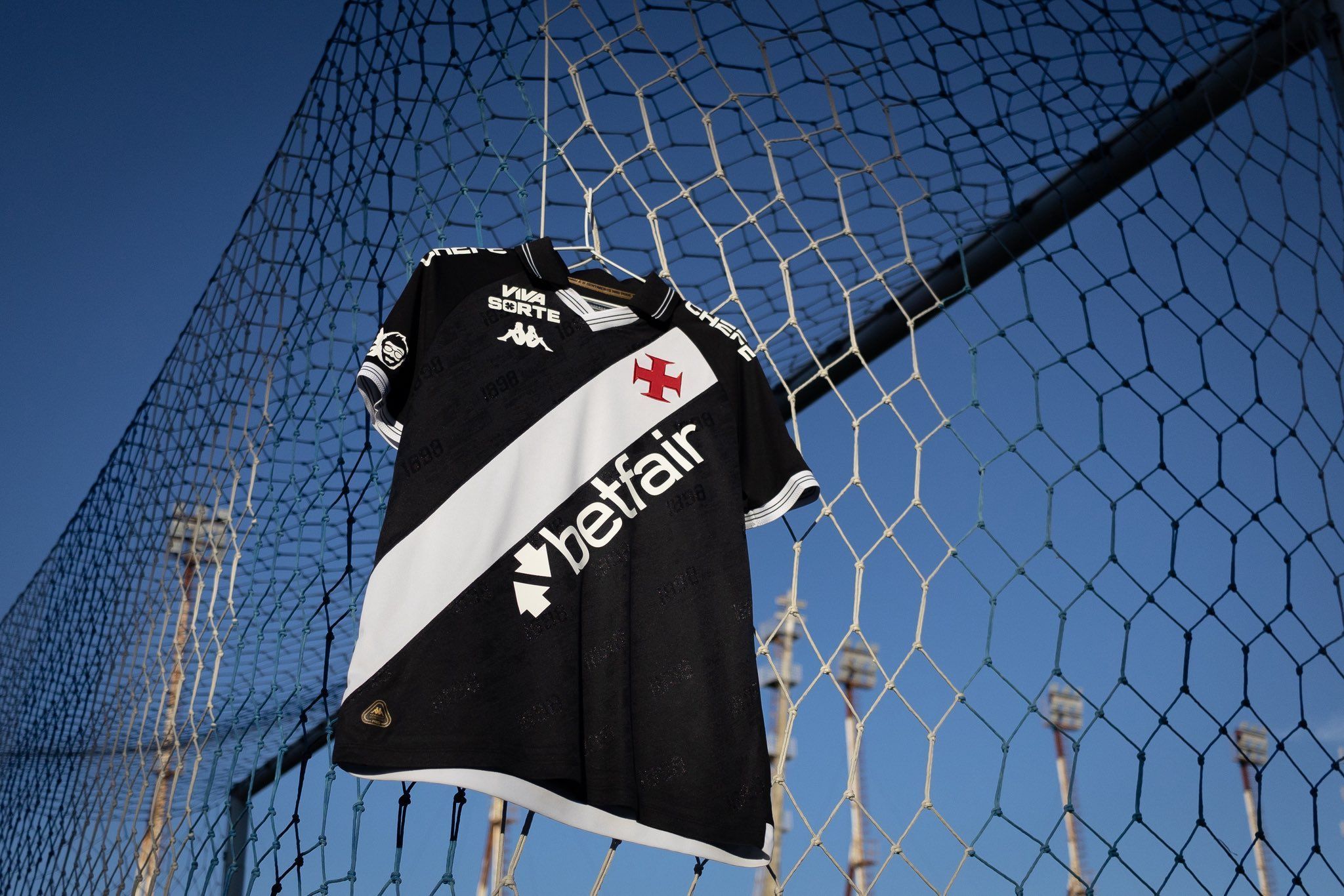 Escalação do Vasco: Fernando Diniz faz mudança na zaga diante do CSA