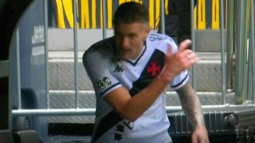 Diniz abre o jogo sobre fúria de Vegetti ao ser substituído em Atlético x Vasco