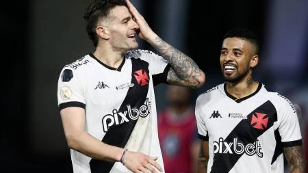Vegetti e Paulinho foram reforços do Vasco nesta janela