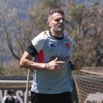 Vasco se antecipa e acerta a compra em definitivo de Vegetti