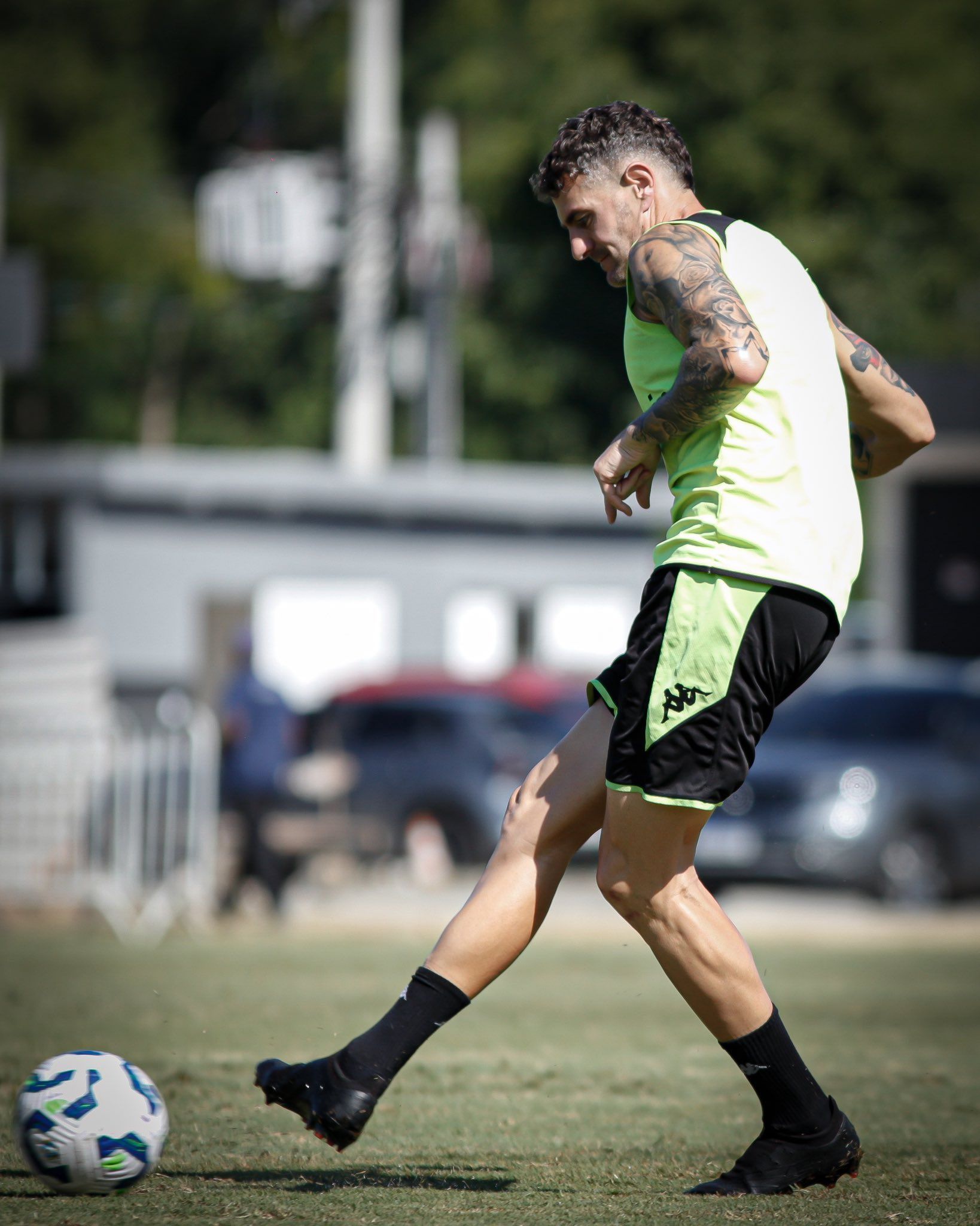 Vasco recebe o Operário-PR com vaga em disputa na Copa do Brasil