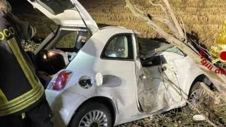 Veículo da brasileira de 46 anos ficou completamente destruído pela batida