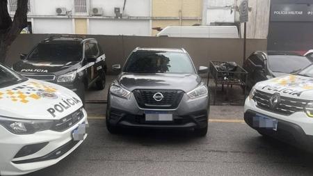 Veículo foi abordado porque estava com alerta de roubo