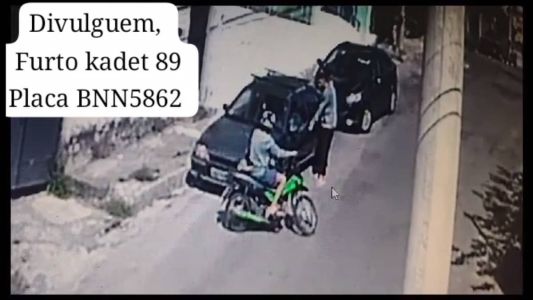 Veículo foi furtado em 15 segundos