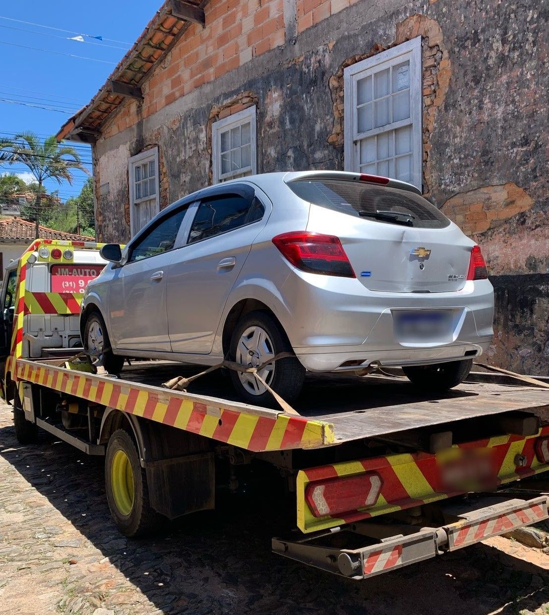 Polícia Militar prende suspeito de envolvimento em roubo a joalheria em Ouro Preto