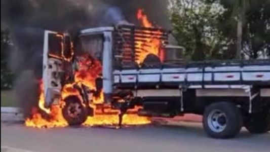 Veículo pegou fogo na MG-30