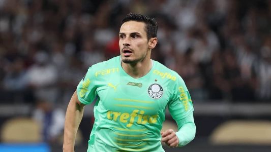 Veiga marcou golaço sobre o Atlético no Mineirão