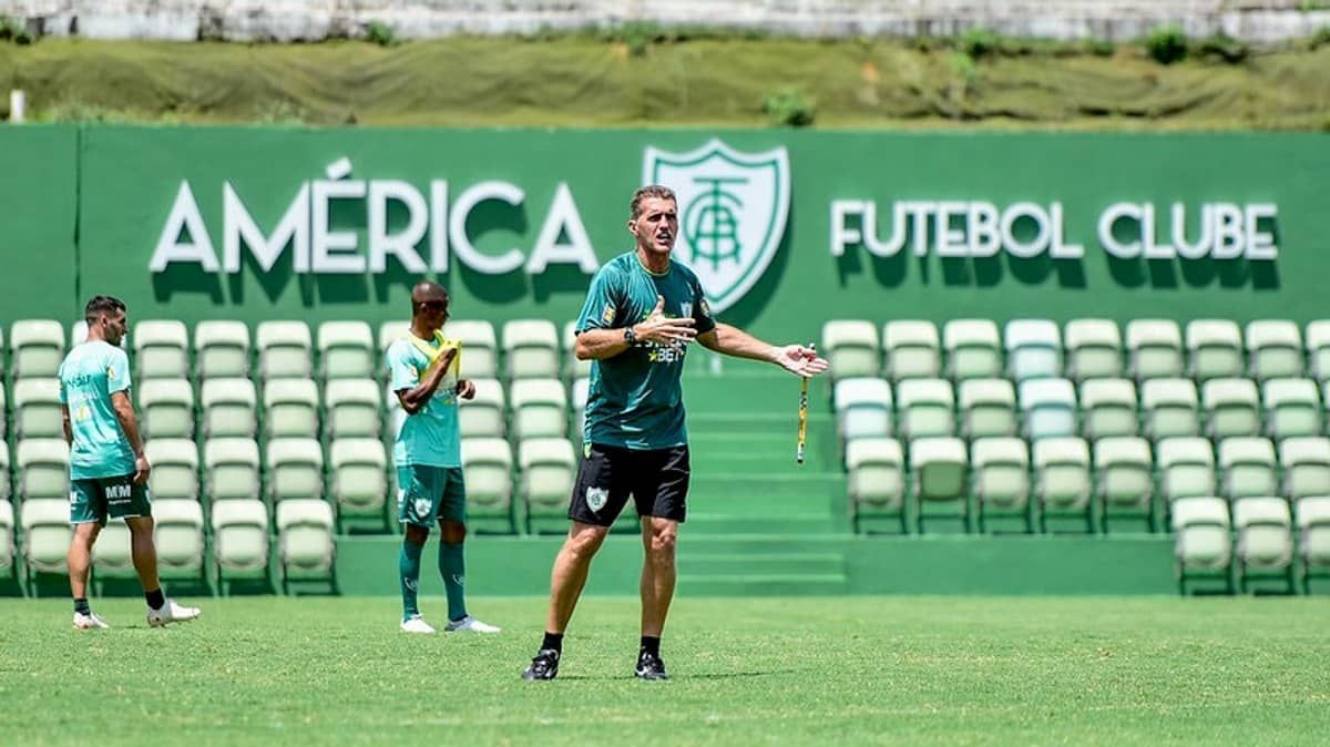 América tem novidades para enfrentar o Athletic: veja escalação do Coelho