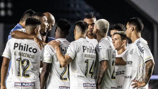 Veja as escalações para a partida