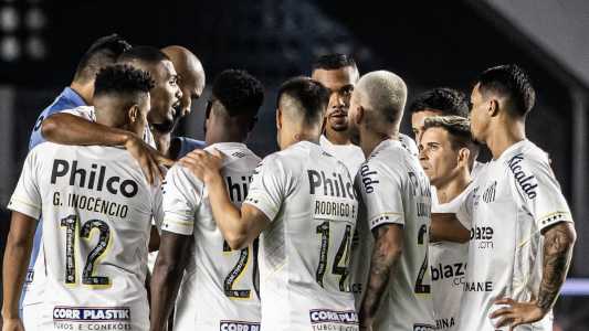 Veja as escalações para a partida