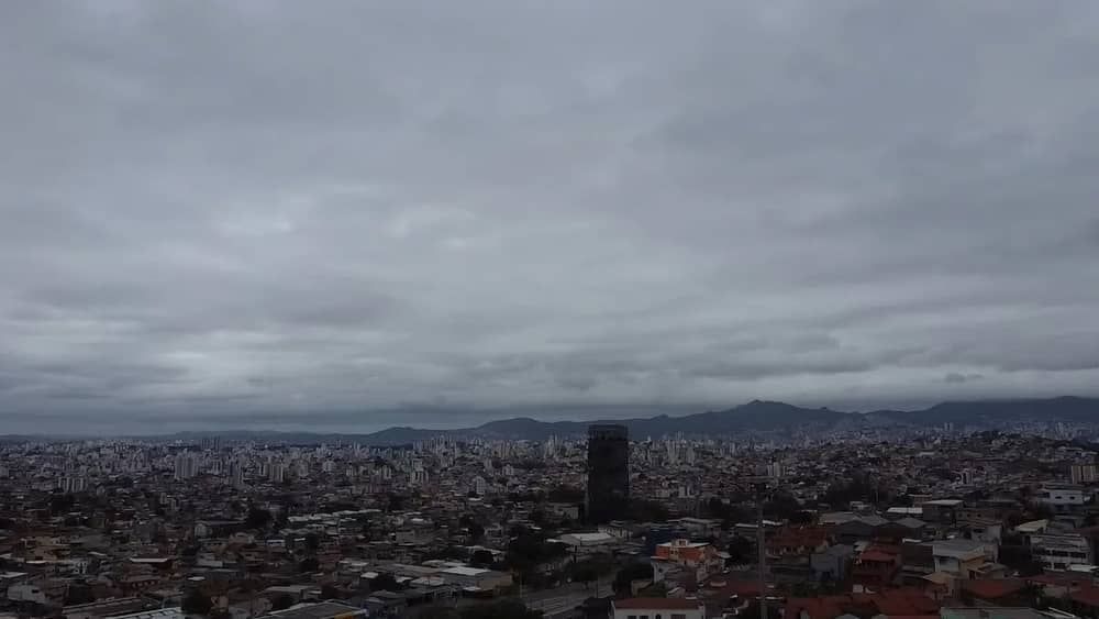 Previsão do tempo: BH está sob alerta de chuva de 30 mm com ventos de 50km/h nesta terça