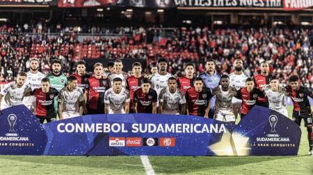 Veja escalações do jogo pela Sul-Americana