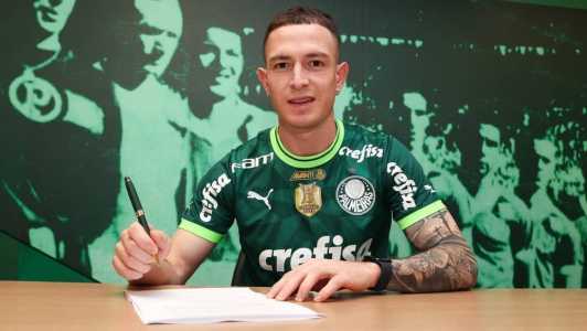Veja primeiras fotos de Aníbal Moreno com a camisa do Palmeiras